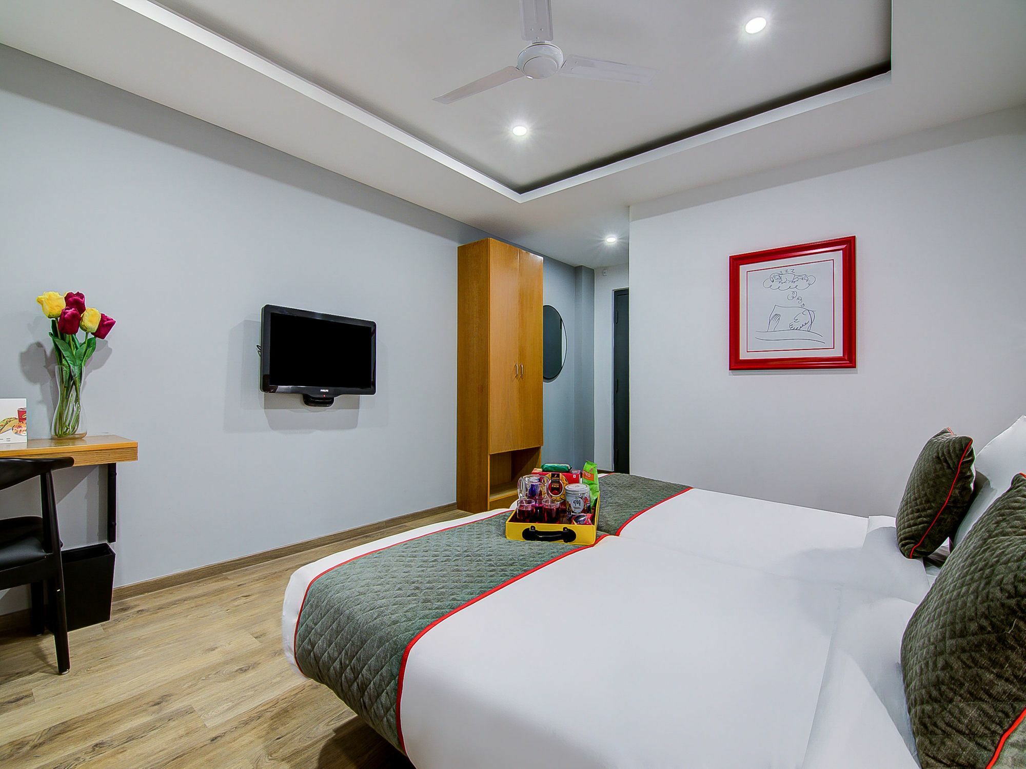 Oyo Townhouse 034 -Halcyon Hitech City Road Хидерабад Екстериор снимка